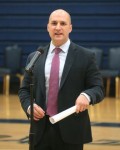 Sen. Schiavoni talks to students about bullying